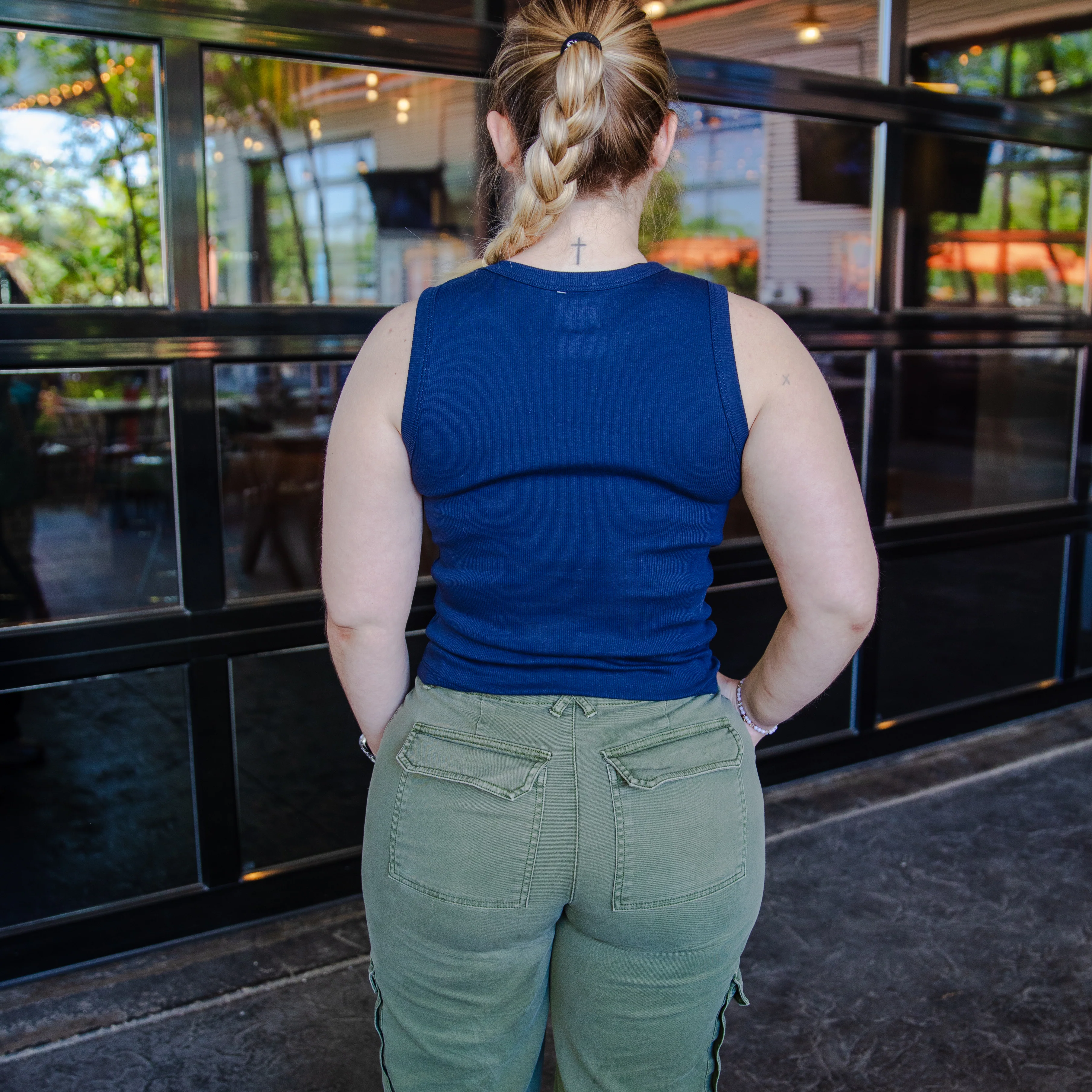 Cropped Ribbed Tank - Image 4